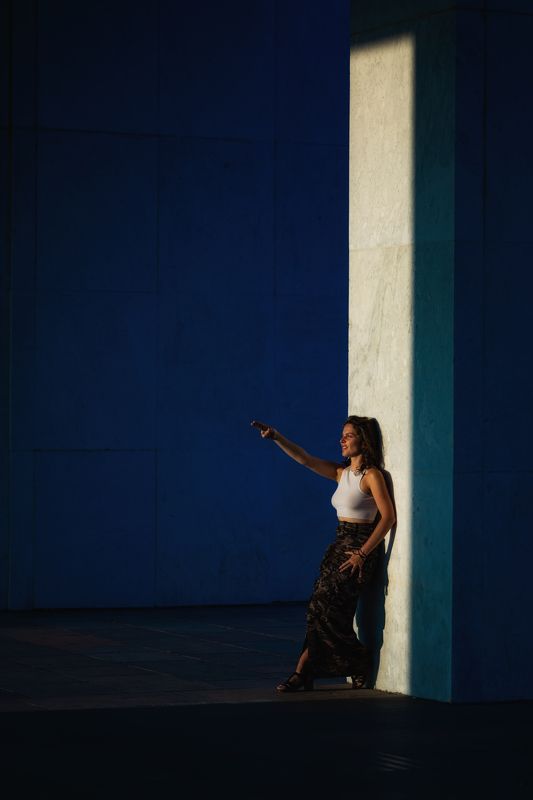 портрет, женский портерт, женщина, свет, тень, цвет, уличный портрет, portrait, woman portrait, street portrait, light, shadow, people, *** фото превью