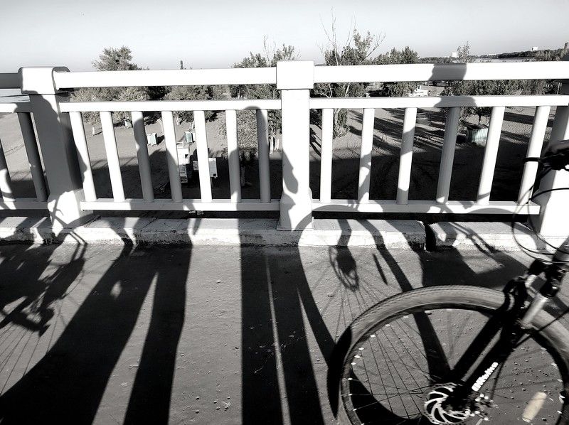 Shadows фото превью