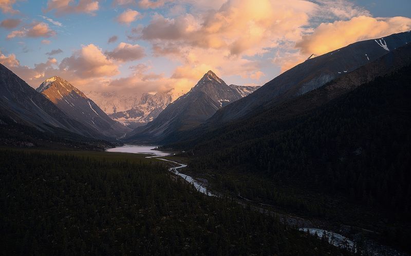 Уч Сумер фото превью