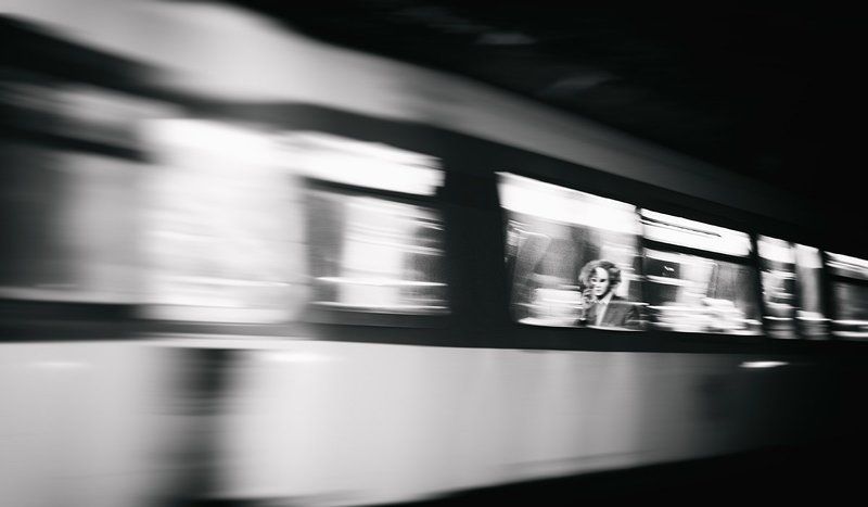 Метро, Париж, Черно-белое я тебя вижу фото превью