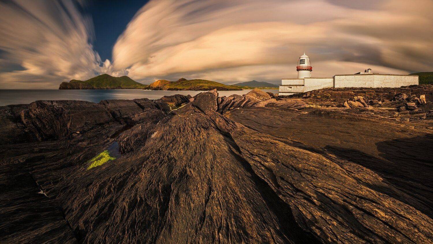 , Pawel Kucharski