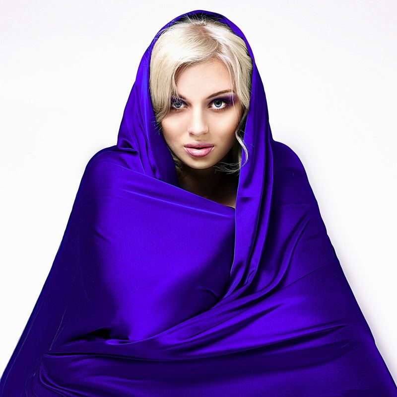 silk, girl, woman, model, view, defiant, aggressive, docile, magic, soul, truth,  Как шёлковая фото превью