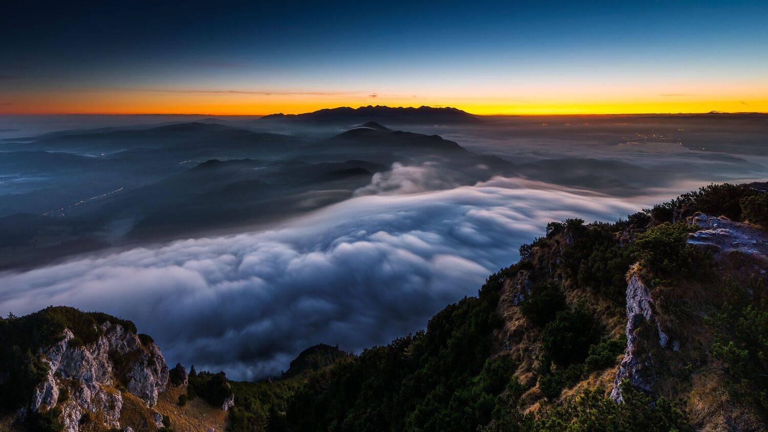 sunrise, Konf&aacute;l Miroslav