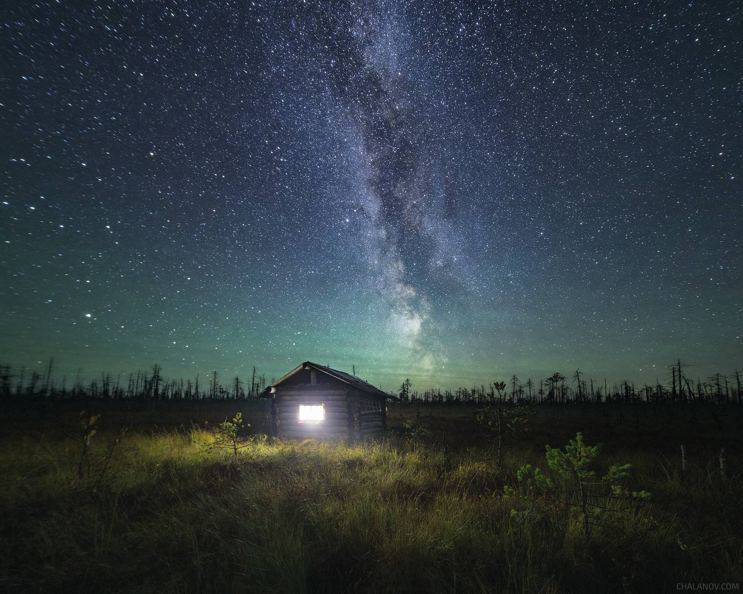 ночь, пейзаж, млечный путь, ночной пейзаж, звезды, изба, свет, nightscape, starrynight, star, milkyway, hut, Чаланов Иван