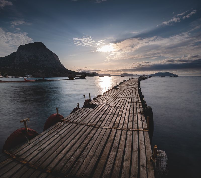 Рассвет у причала фото превью