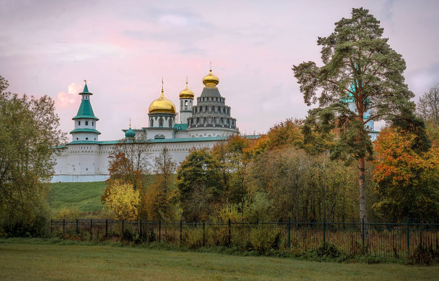 новый иеруссалим. истра. пол часа раннего утреннего октября..., Бирюков Вячеслав