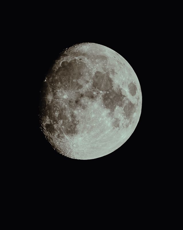 Луна фото превью