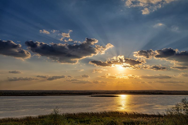 Закат в Волжском заливе фото превью