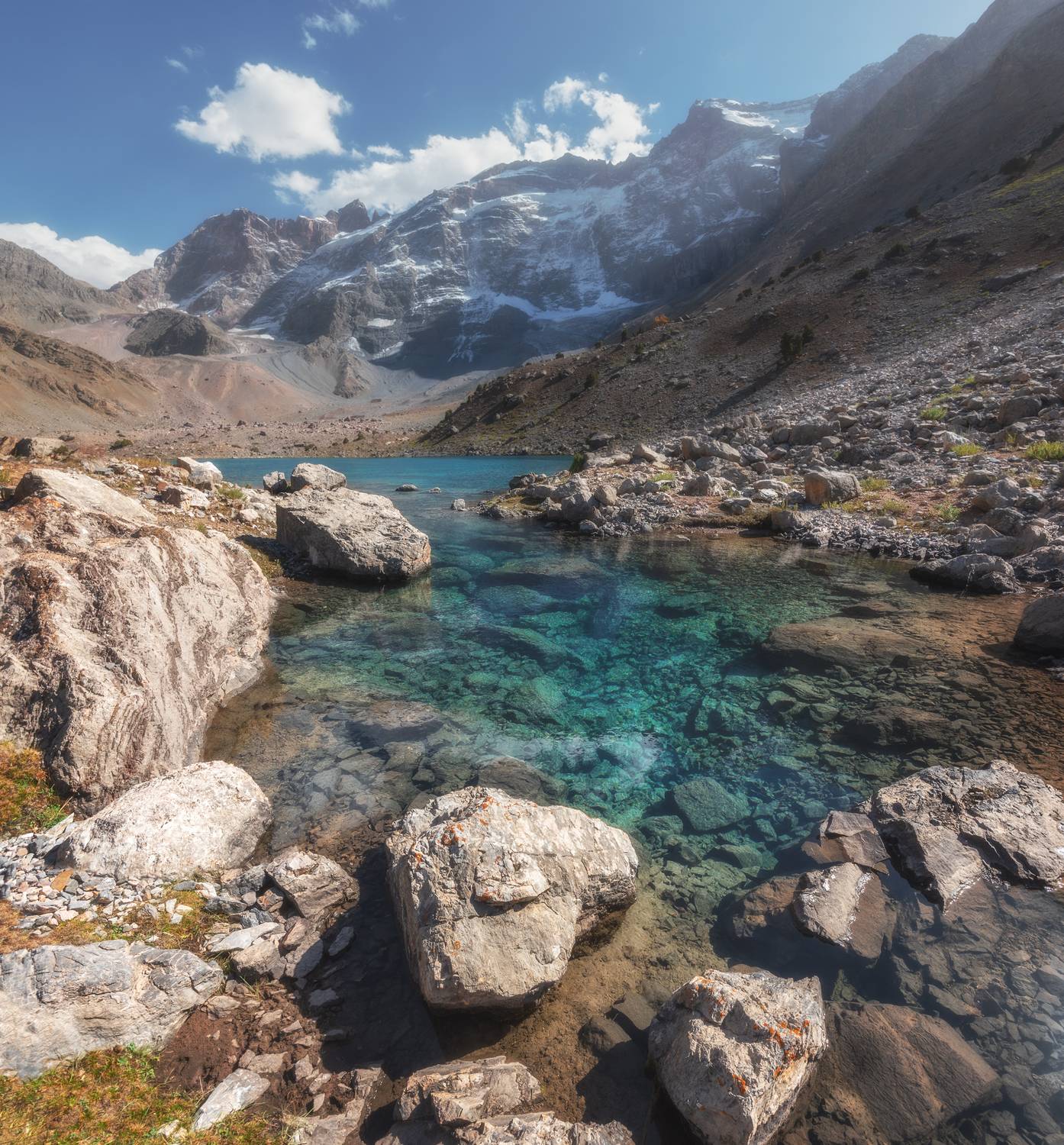 , Кахарова Наргиза