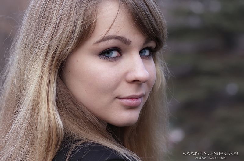 портрет, девушка, женский портрет, крупный план, на улице, осень Осенний портрет фото превью