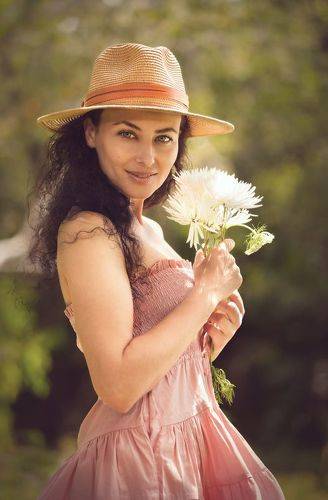 Tropical Rhapsody: Femininity at its Beauty