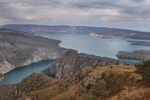 Чиркейское водохранилище..