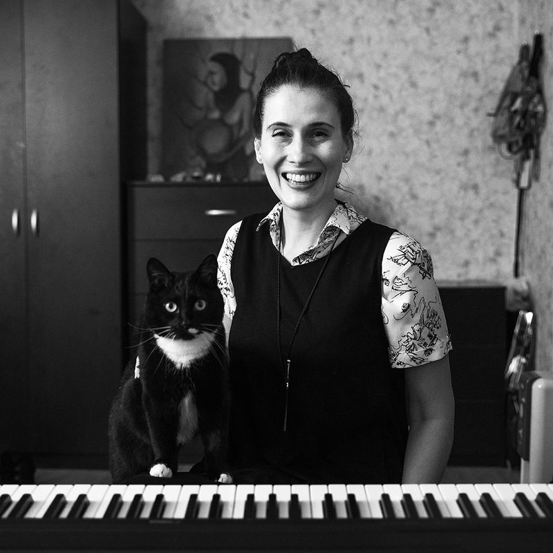 Катя Палагина и её кот по имени Дракула. фото превью