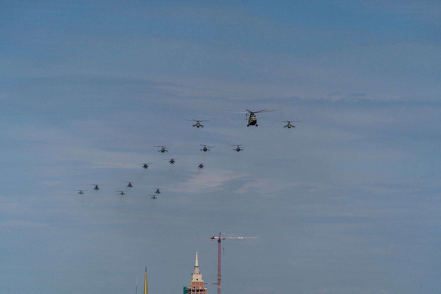 воздушный парад,День Победы, самолет, небо, истребитель, Москва, Россия, Лариса Дука