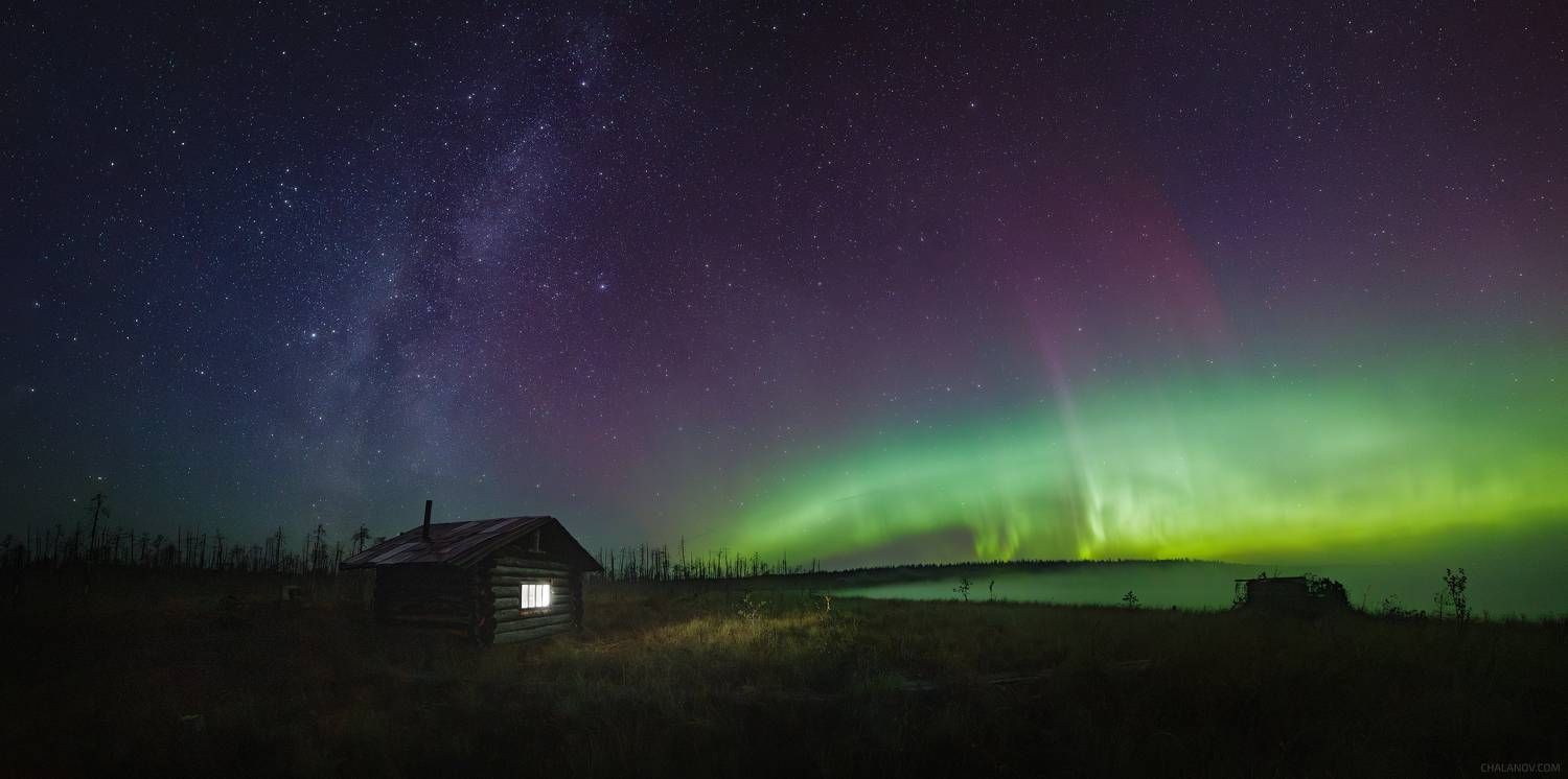 ночь, пейзаж, северное сияние, ночной пейзаж, звезды, hut, костер, метеор, nightscape, starrynight, star, northern lights, изба, Чаланов Иван