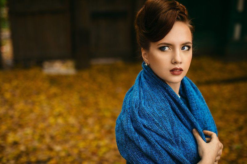 Осень, девушка, взгляд. фото превью