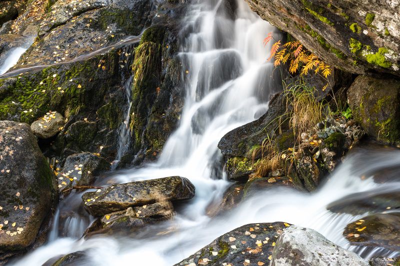 Волшебство уральских водопадов... фото превью