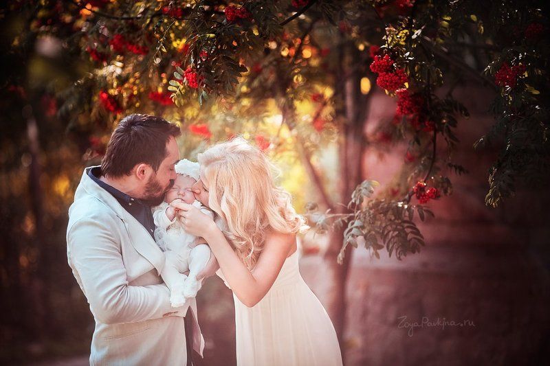 крещение, крестины, малыш Крестные и крестник фото превью