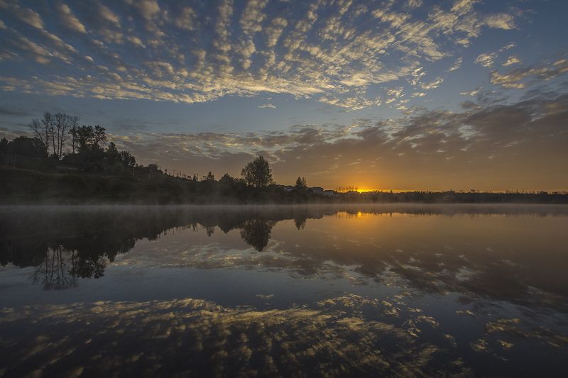 Гляделись в воду облака фото превью