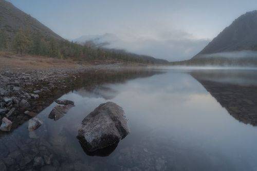 Утром на озере Кытын-Кюэль. Якутия