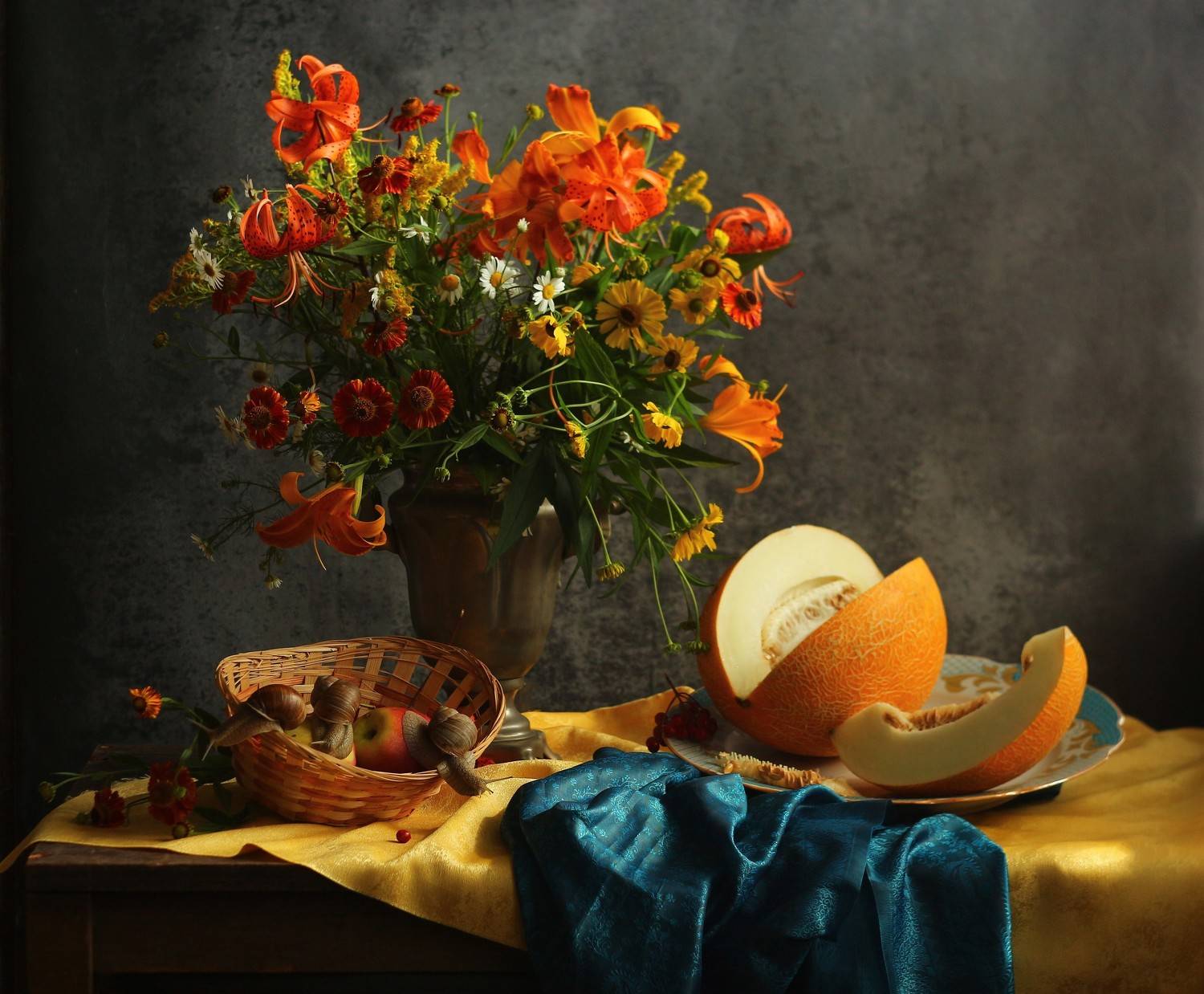 , Людмила Хрусталева*