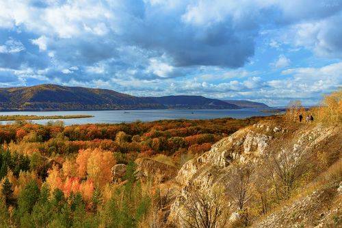 Осени ярких красок палитра