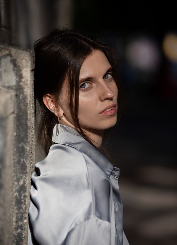 портрет, портретная фотография, женский портрет, естественный свет, фотосессия, цвет, девушка, естественность Алена фото превью