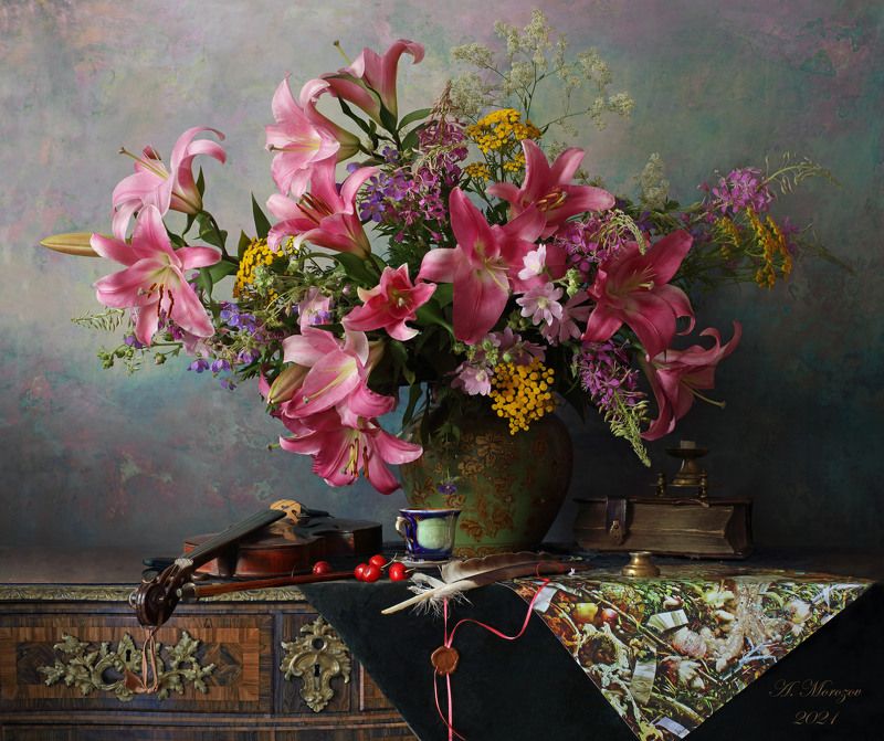 цветы, лилии, скрипка, музыка Натюрморт со скрипкой и цветами фото превью