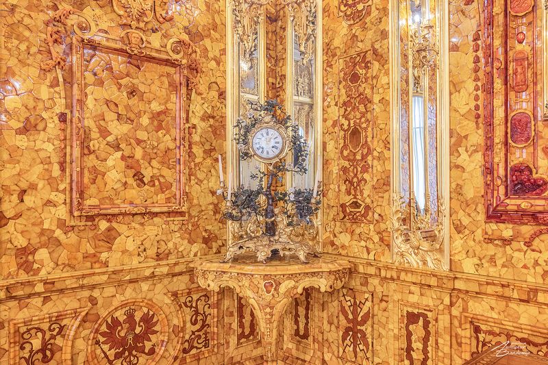 Янтарная комната. Все оттенки янтаря. фото превью