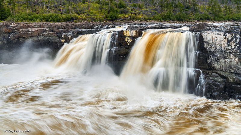 большой курейский водопад, река курейка, плато путораны, каньон, скалы, пороги, лиственницы, владимир коваль Большой Курейский водопад (3) фото превью