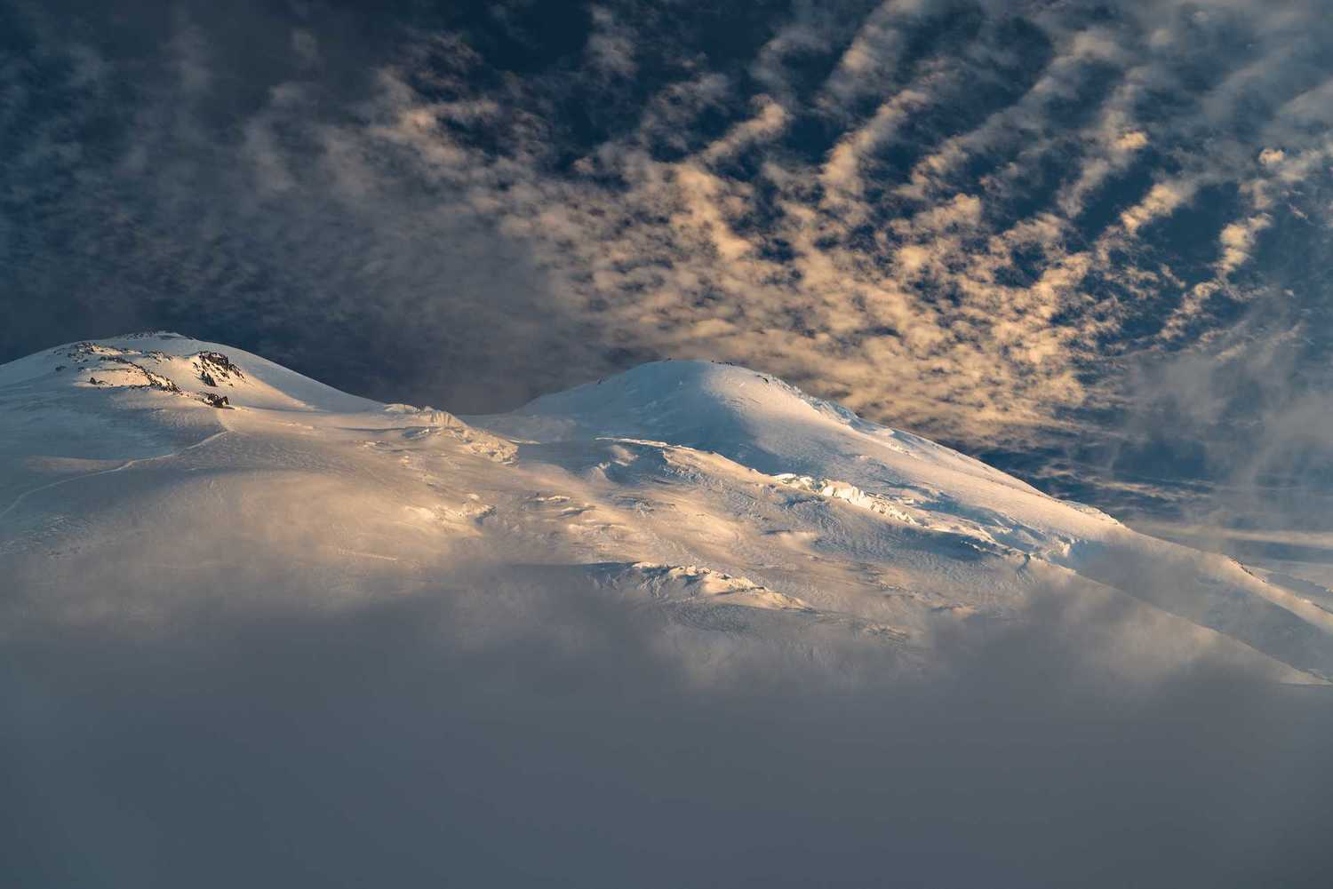 эльбрус, горы, пейзаж, закат, кавказ, облака, Алексей Меснянкин