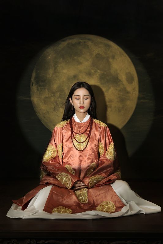 Vietnamese visual arts and media costumes фото превью