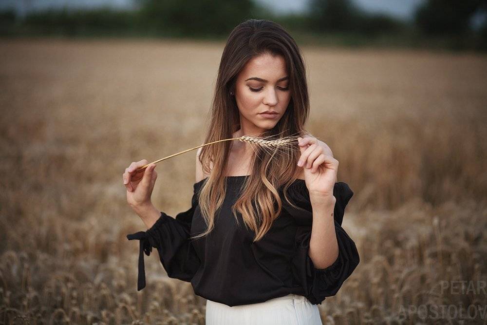portrait harvest bokeh tonning woman sexy beaty, Petar Apostolov