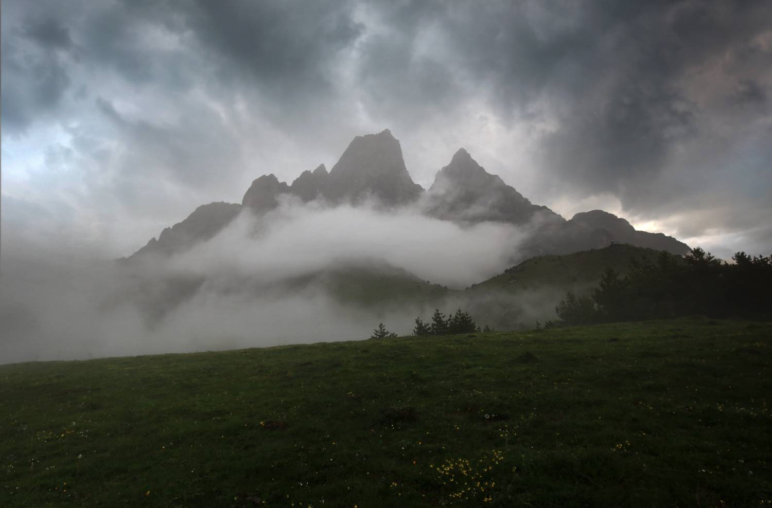 Кавказ, Ингушетия, горы, туман, Галина Хвостенко