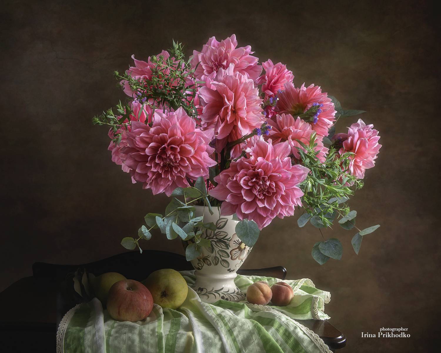 натюрморт, цветы, букеты, георгины, Приходько Ирина