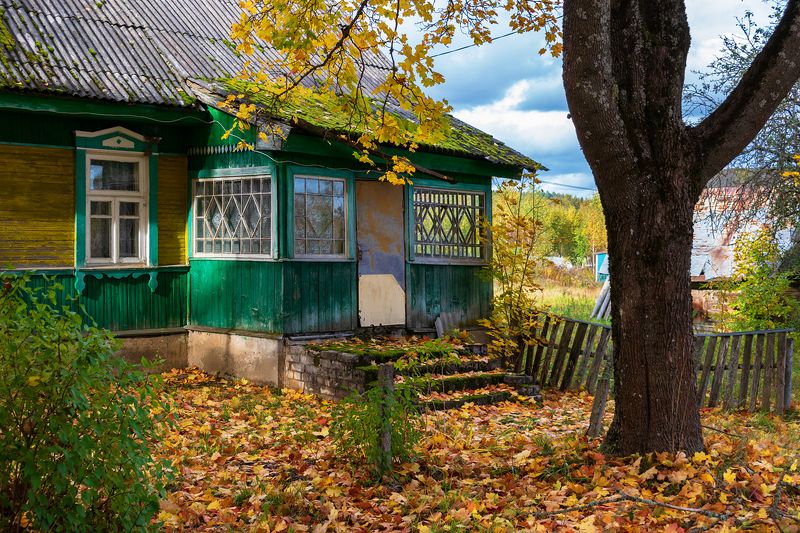 Осенние краски в деревне фото превью