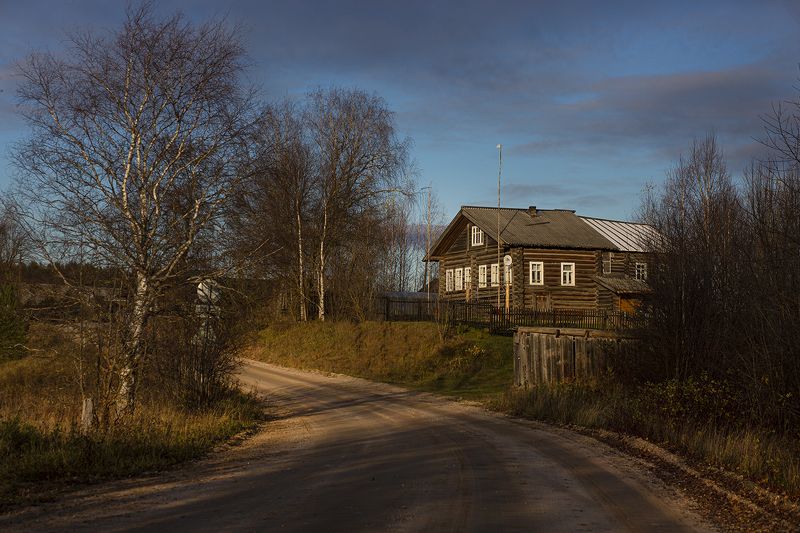 осень, деревня, дом, север Поздняя осень фото превью