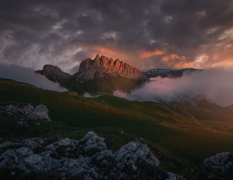 россия, ачешбоки, горы, чертовы ворота, закат, фототур, кавказ, адыгея, большой тхач Чертовы Ворота на закате фото превью