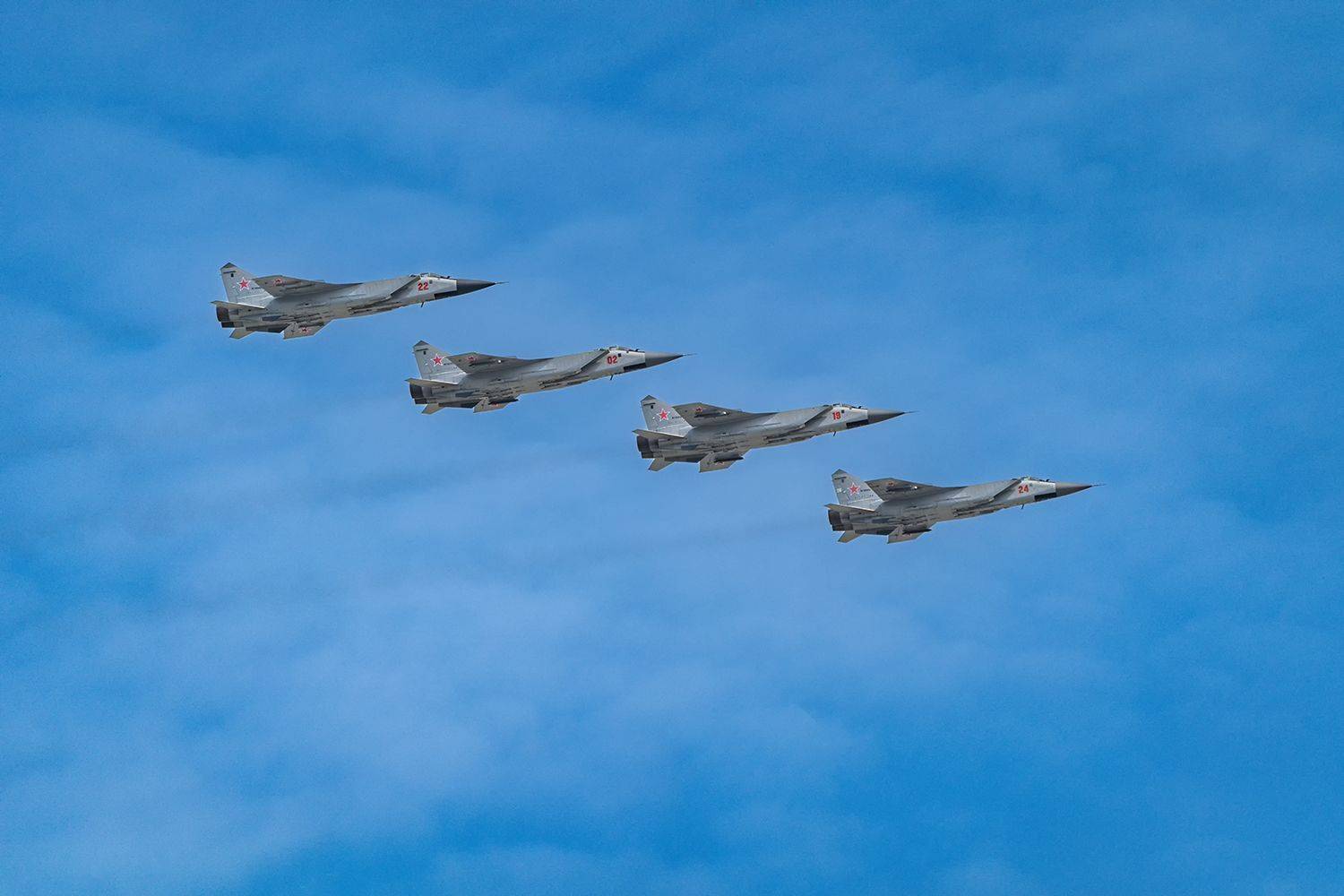 воздушный парад,День Победы, самолет, небо, истребитель, Москва, Россия, Лариса Дука