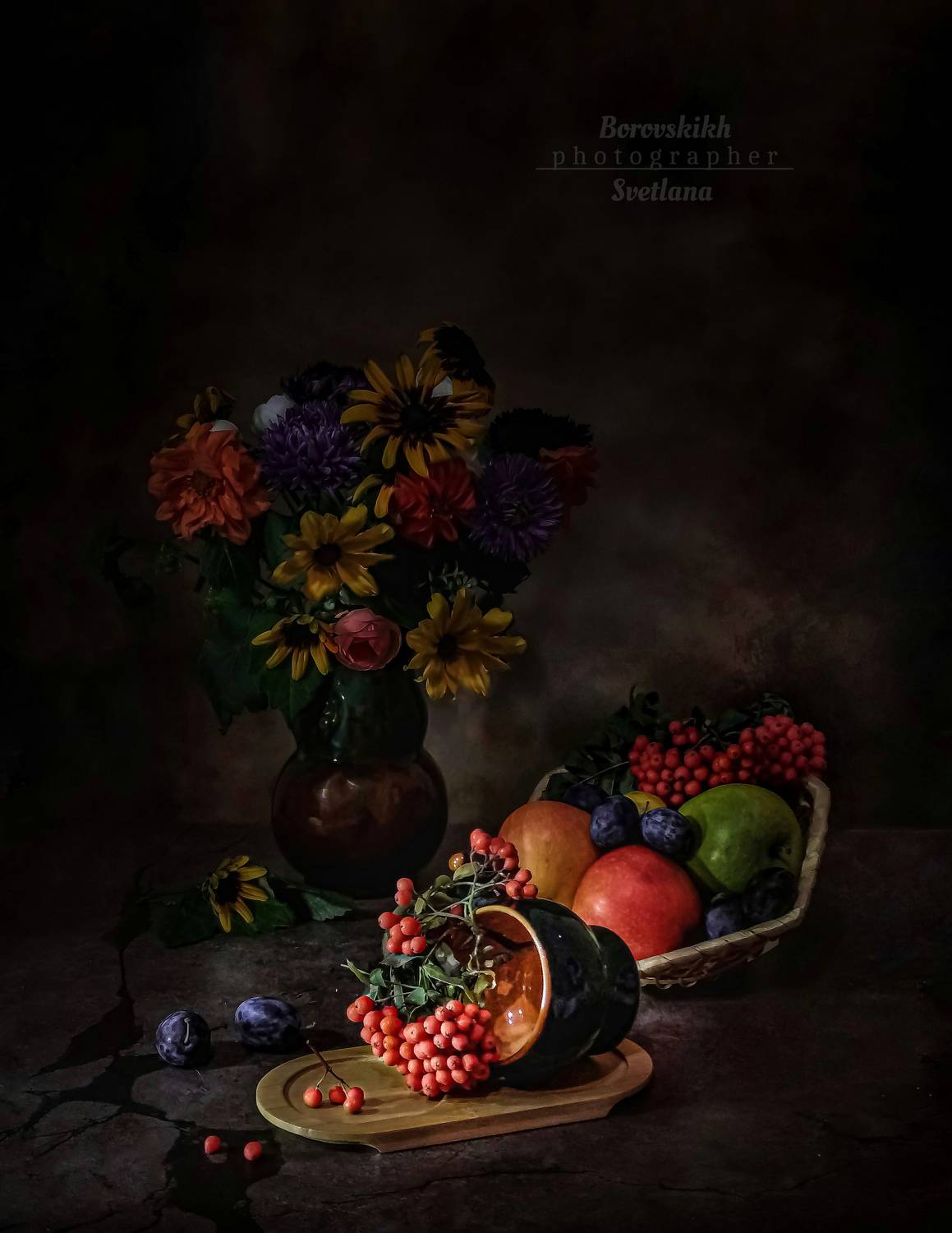 натюрморт, низкий ключ, darkphoto, ягода, букет, осень, Светлана Боровских
