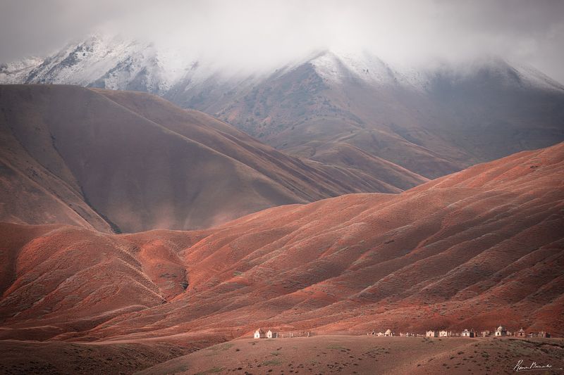 cemetery, Kyrgyzstan, mountains, landscape, fog, foggy, кладбище, кыргызстан, киргизия Cemetery in Kyrgyz Mountains  фото превью