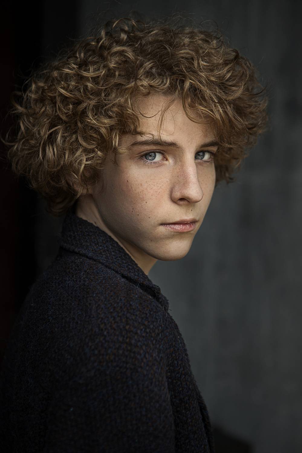 , Антон Леонов