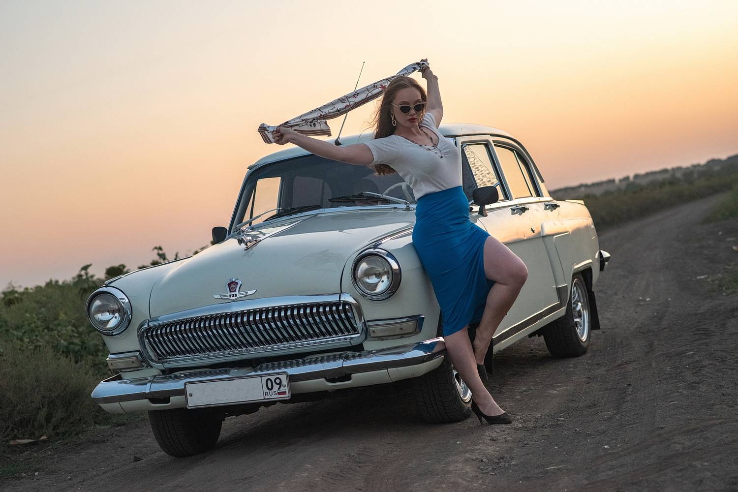 волга, газ-21, ретро, авто, автомобиль, кино, классика, платок, очки, косынка, Арсен Алабердов