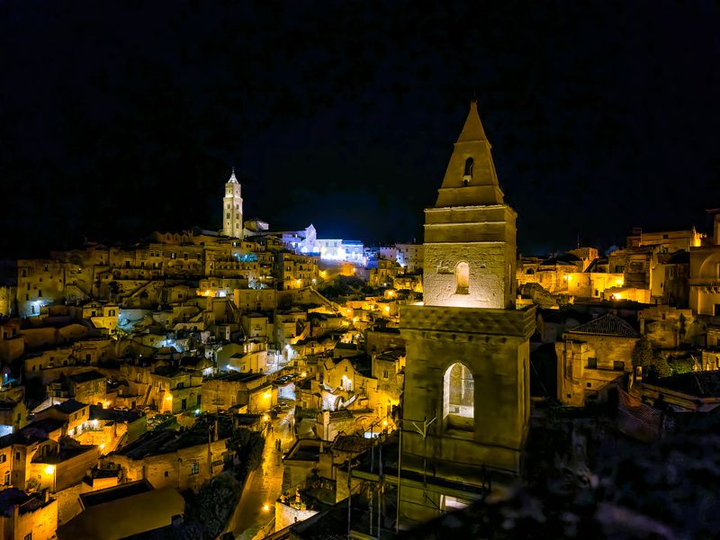 Matera by night фото превью