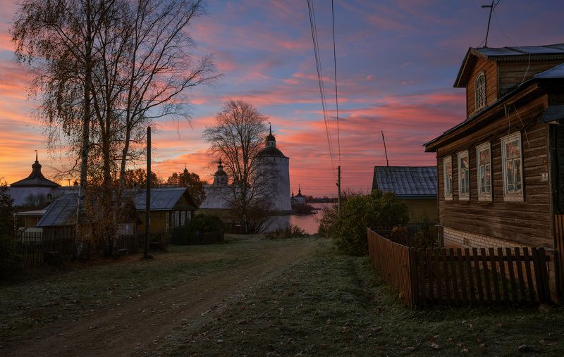 кирилло-белозерский монастырь, кириллов, утро, осень Погожее утро фото превью