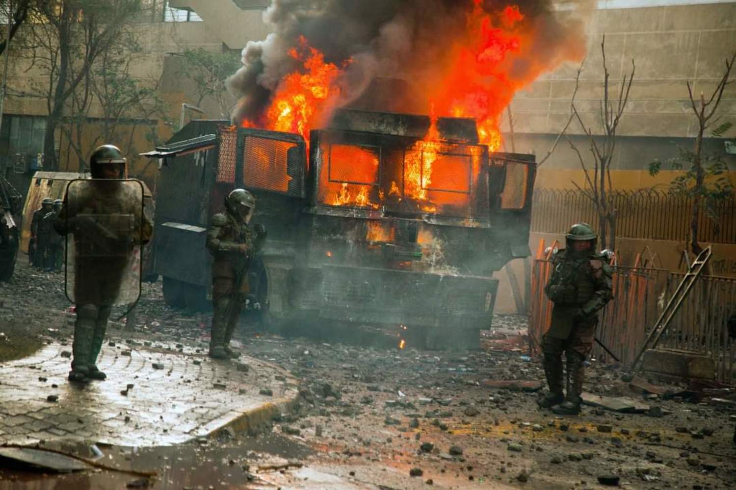 revuelta social, periodista furioso, periodistafurioso, bastian cifuentes araya, basti&aacute;n cifuentes araya, estallido social, protestas, fotograf&iacute;a de reportaje, reportage, sociodocumental, portraits, reportage spotlight, 18 de octubre, octubre,, Basti&aacute;n Cifuentes Araya