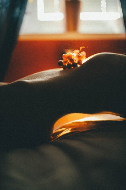 art, nude, sensual, sensuality, beautiful, woman, body, female, naked, posing, model, counter, lighting, natural, classy, * * * фото превью