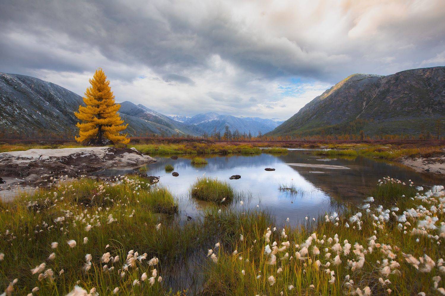 Колыма, Магадан, озеро Джека Лондона, осень, пейзаж, тундра, горы, Кочкин Владимир
