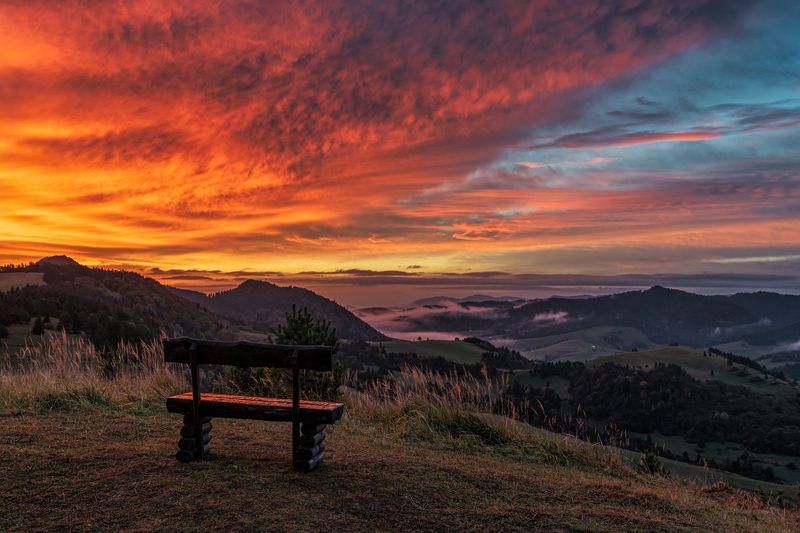 O wschodzie фото превью