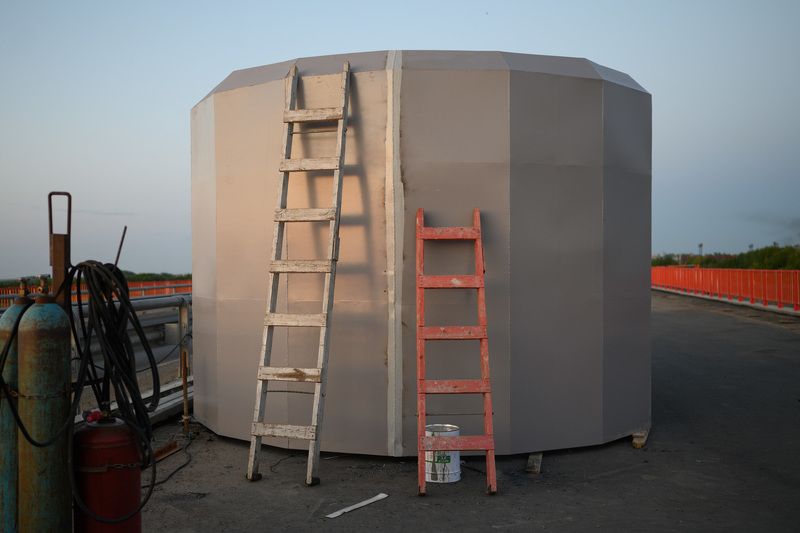 Резервуар фото превью